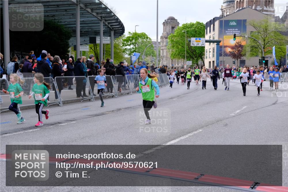 25.04.2026 - Das Zehntel Tim E. http://msf.ph/oto/9570621 25.04.2026 09:02:49 Ziel 1168, 1400, 1602, 1621, 1637, 2271, 2273, 2356, 2374, 2695, 2846, 3448, 3457 meine-sportfotos.de