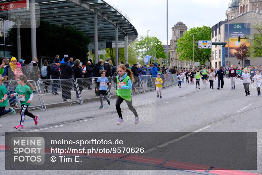 25.04.2026 - Das Zehntel Tim E. http://msf.ph/oto/9570626 25.04.2026 09:02:50 Ziel 1168, 1400, 1602, 1621, 1637, 2271, 2273, 2356, 2374, 2695, 2846, 3448, 3457 meine-sportfotos.de