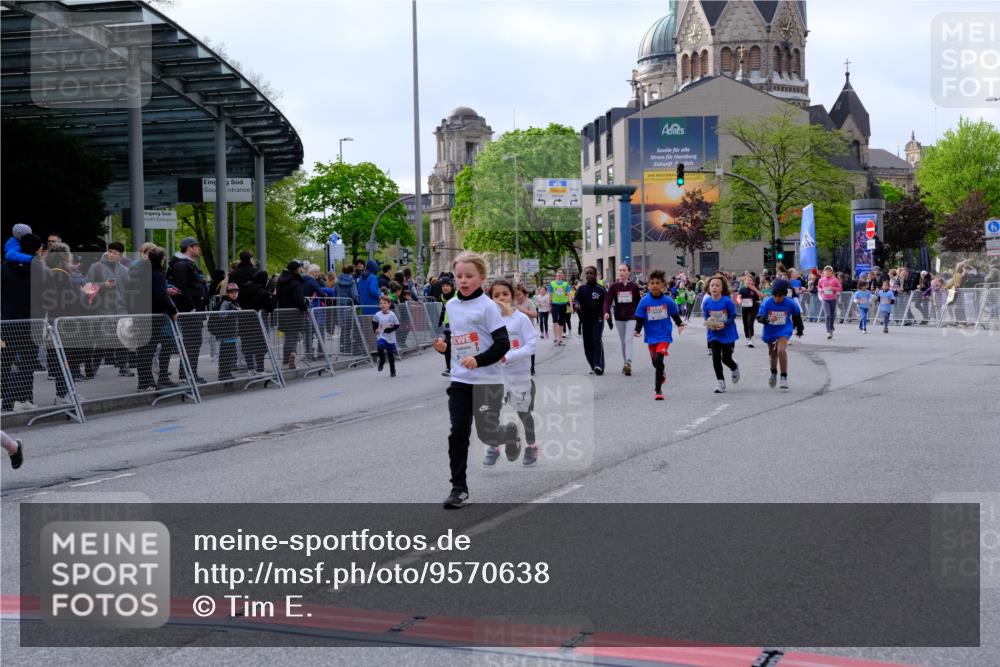 25.04.2026 - Das Zehntel Tim E. http://msf.ph/oto/9570638 25.04.2026 09:02:53 Ziel 1058, 1107, 1168, 1400, 1454, 2119, 2122, 2126, 2356, 2374, 2695, 2846, 3441, 3448, 3457, 3682 meine-sportfotos.de