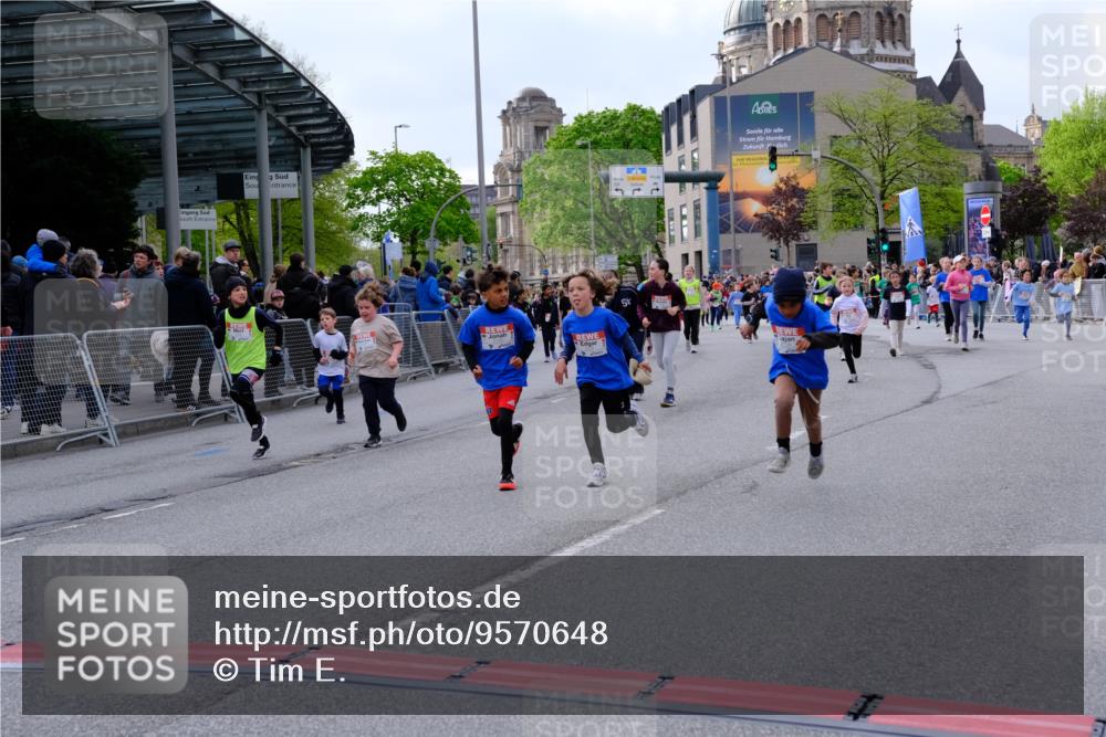 25.04.2026 - Das Zehntel Tim E. http://msf.ph/oto/9570648 25.04.2026 09:02:55 Ziel 1058, 1107, 1168, 1400, 1448, 1454, 2119, 2122, 2126, 2356, 2374, 2695, 2846, 3004, 3022, 3036, 3441, 3448, 3457, 3682 meine-sportfotos.de