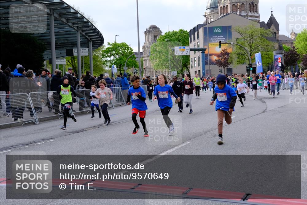 25.04.2026 - Das Zehntel Tim E. http://msf.ph/oto/9570649 25.04.2026 09:02:55 Ziel 1058, 1107, 1168, 1400, 1448, 1454, 2119, 2122, 2126, 2356, 2374, 2695, 2846, 3004, 3022, 3036, 3441, 3448, 3457, 3682 meine-sportfotos.de