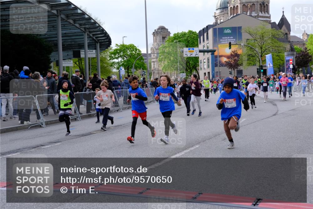25.04.2026 - Das Zehntel Tim E. http://msf.ph/oto/9570650 25.04.2026 09:02:55 Ziel 1058, 1107, 1168, 1400, 1448, 1454, 2119, 2122, 2126, 2356, 2374, 2695, 2846, 3004, 3022, 3036, 3441, 3448, 3457, 3682 meine-sportfotos.de