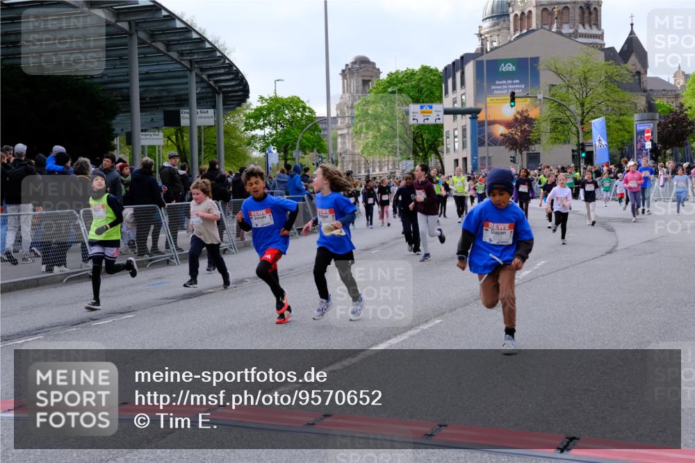 25.04.2026 - Das Zehntel Tim E. http://msf.ph/oto/9570652 25.04.2026 09:02:55 Ziel 1058, 1107, 1168, 1400, 1448, 1454, 2119, 2122, 2126, 2356, 2374, 2695, 2846, 3004, 3022, 3036, 3441, 3448, 3457, 3682 meine-sportfotos.de