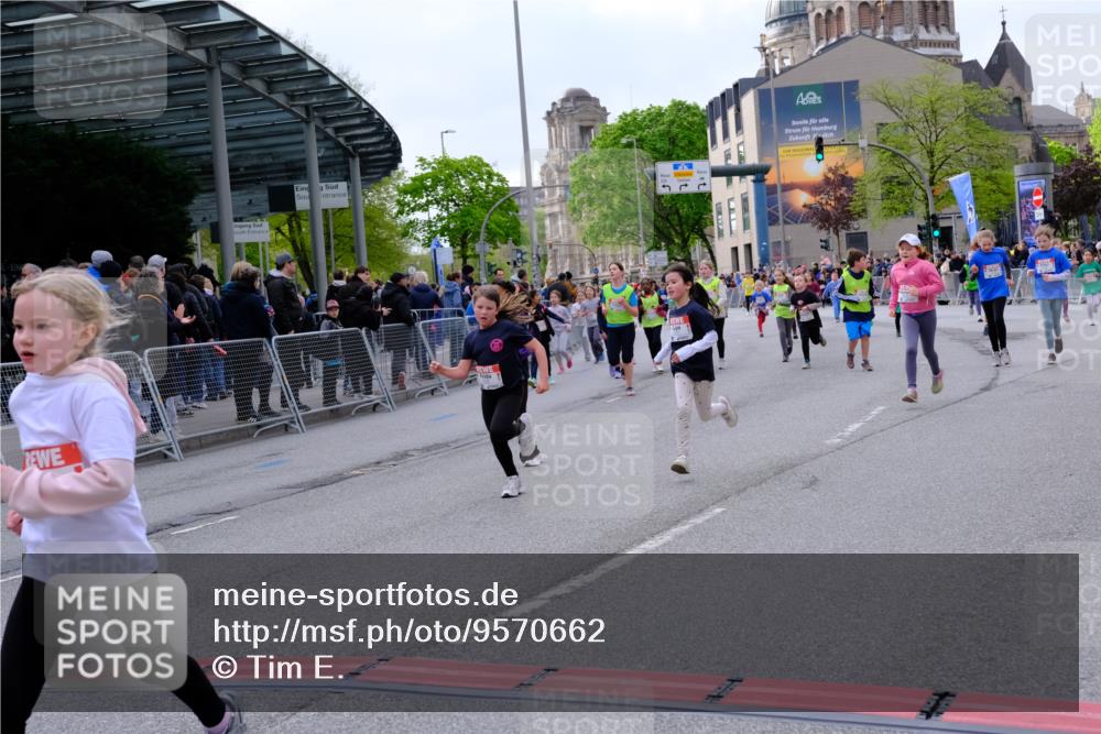 25.04.2026 - Das Zehntel Tim E. http://msf.ph/oto/9570662 25.04.2026 09:02:59 Ziel 1058, 1107, 1168, 1169, 1172, 1448, 1454, 2119, 2122, 2126, 2145, 2148, 2695, 3004, 3022, 3036, 3218, 3235, 3441, 3448, 3457, 3682, 3890, 4000 meine-sportfotos.de