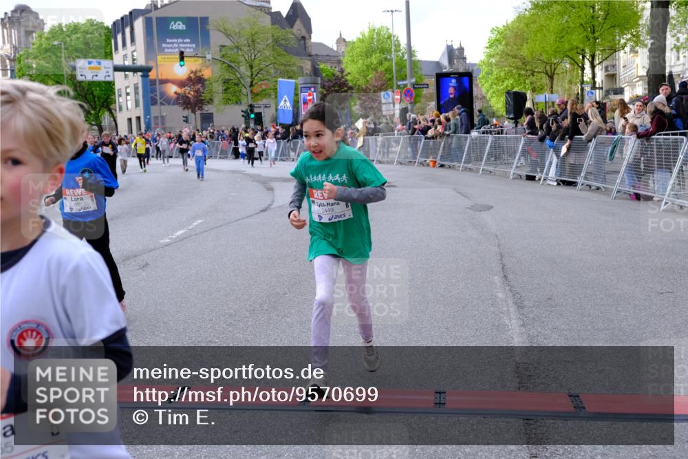 25.04.2026 - Das Zehntel Tim E. http://msf.ph/oto/9570699 25.04.2026 09:03:08 Ziel 1097, 1105, 1121, 1169, 1172, 1428, 1432, 1437, 1703, 1705, 1706, 2114, 2145, 2148, 2230, 2245, 2355, 2449, 2456, 2503, 2855, 2948, 2965, 3132, 3218, 3235, 3266, 3268, 3288, 3295, 3734, 3746, 3764, 3769, 3818, 3821, 3890, 4000 meine-sportfotos.de