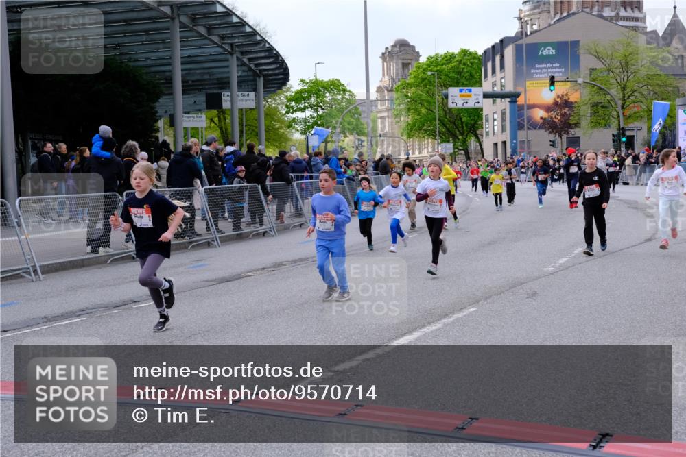 25.04.2026 - Das Zehntel Tim E. http://msf.ph/oto/9570714 25.04.2026 09:03:16 Ziel 1428, 1432, 1437, 1911, 1925, 2212, 2215, 2231, 3386, 3388, 3478, 3482, 3728, 3818, 3821 meine-sportfotos.de