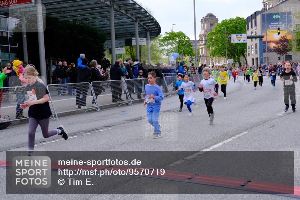 25.04.2026 - Das Zehntel Tim E. http://msf.ph/oto/9570719 25.04.2026 09:03:17 Ziel 1428, 1432, 1437, 1864, 1876, 1911, 1925, 2212, 2215, 2231, 3347, 3366, 3386, 3388, 3478, 3482, 3728, 3818, 3821 meine-sportfotos.de