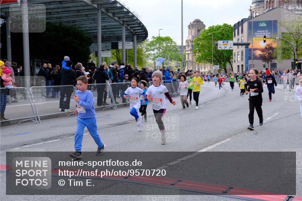 25.04.2026 - Das Zehntel Tim E. http://msf.ph/oto/9570720 25.04.2026 09:03:17 Ziel 1428, 1432, 1437, 1864, 1876, 1911, 1925, 2212, 2215, 2231, 3347, 3366, 3386, 3388, 3478, 3482, 3728, 3818, 3821 meine-sportfotos.de