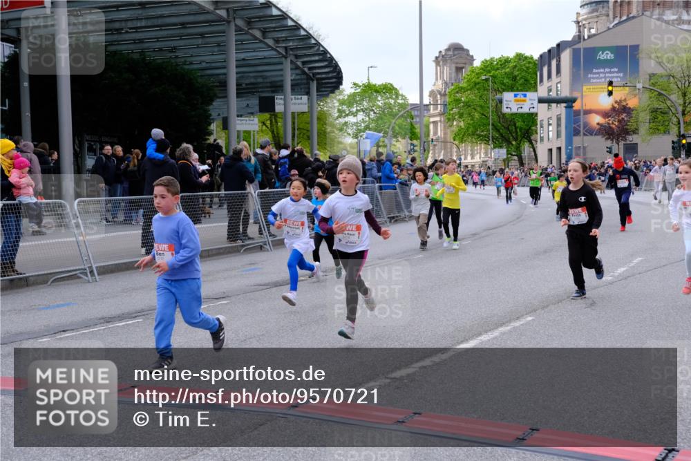 25.04.2026 - Das Zehntel Tim E. http://msf.ph/oto/9570721 25.04.2026 09:03:17 Ziel 1428, 1432, 1437, 1864, 1876, 1911, 1925, 2212, 2215, 2231, 3347, 3366, 3386, 3388, 3478, 3482, 3728, 3818, 3821 meine-sportfotos.de