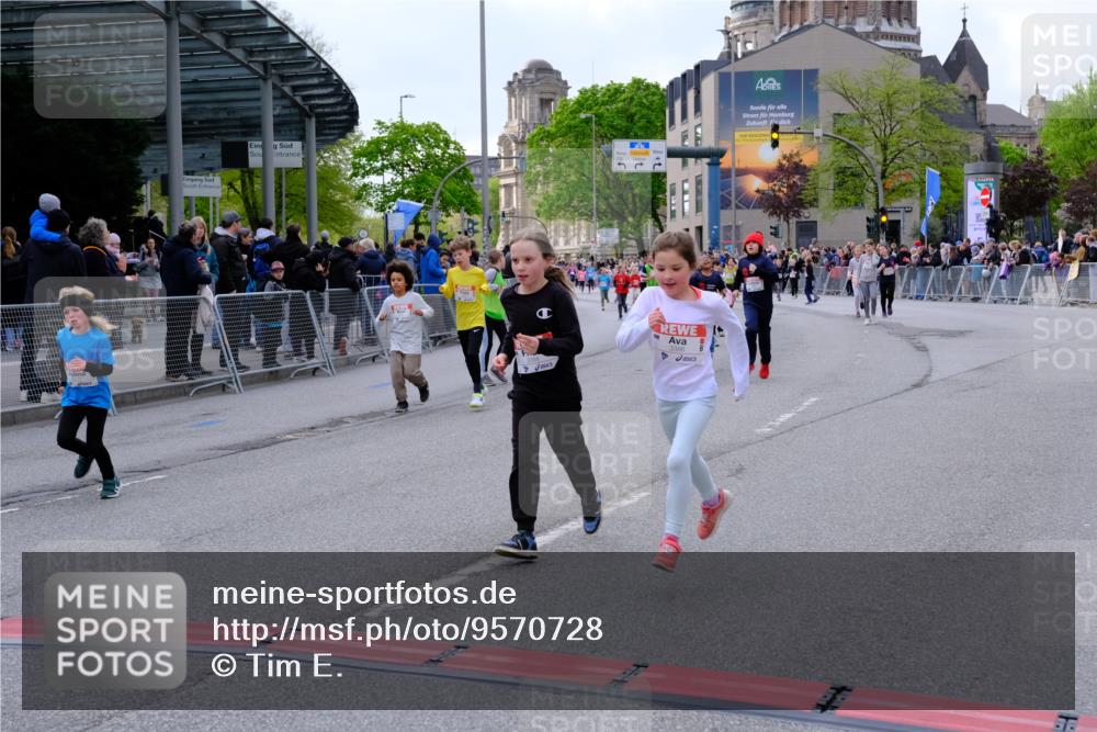 25.04.2026 - Das Zehntel Tim E. http://msf.ph/oto/9570728 25.04.2026 09:03:18 Ziel 1432, 1437, 1864, 1876, 1911, 1925, 2212, 2215, 2231, 3347, 3366, 3386, 3388, 3478, 3482, 3728, 3818, 3821 meine-sportfotos.de