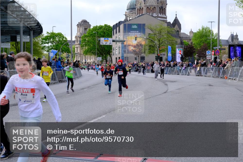 25.04.2026 - Das Zehntel Tim E. http://msf.ph/oto/9570730 25.04.2026 09:03:19 Ziel 1437, 1864, 1876, 1911, 1925, 2212, 2215, 2231, 3321, 3347, 3366, 3386, 3388, 3478, 3482, 3728, 3818, 3821 meine-sportfotos.de