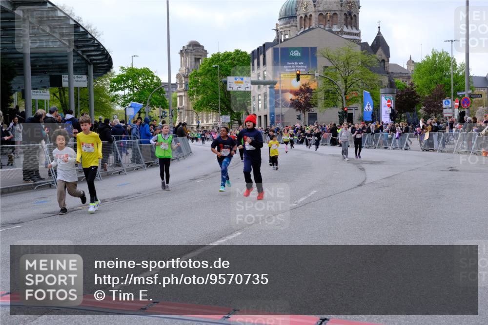 25.04.2026 - Das Zehntel Tim E. http://msf.ph/oto/9570735 25.04.2026 09:03:20 Ziel 1864, 1876, 1911, 1925, 2212, 2215, 2231, 3321, 3347, 3366, 3386, 3388, 3478, 3482, 3728 meine-sportfotos.de