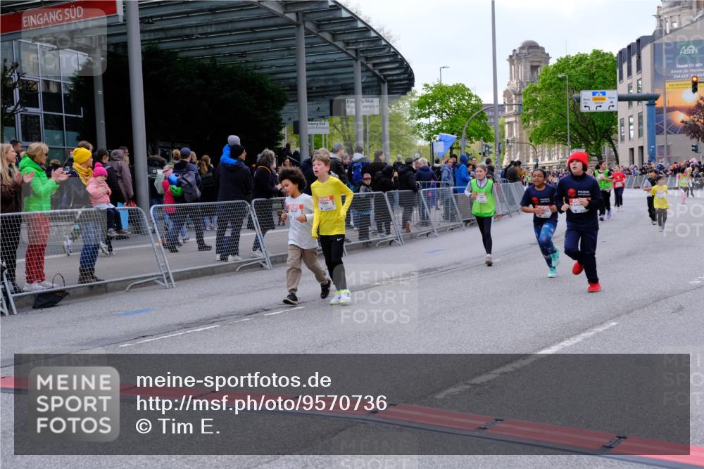25.04.2026 - Das Zehntel Tim E. http://msf.ph/oto/9570736 25.04.2026 09:03:20 Ziel 1864, 1876, 1911, 1925, 2212, 2215, 2231, 3321, 3347, 3366, 3386, 3388, 3478, 3482, 3728 meine-sportfotos.de
