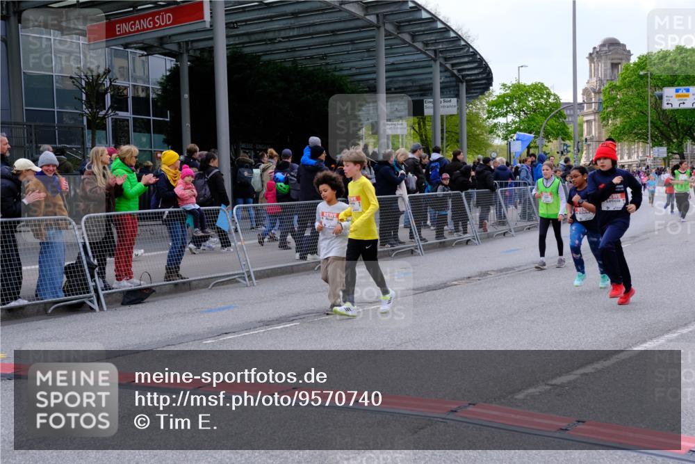 25.04.2026 - Das Zehntel Tim E. http://msf.ph/oto/9570740 25.04.2026 09:03:21 Ziel 1864, 1876, 1911, 1925, 2212, 2215, 2231, 3321, 3347, 3366, 3386, 3388, 3478, 3482, 3728 meine-sportfotos.de