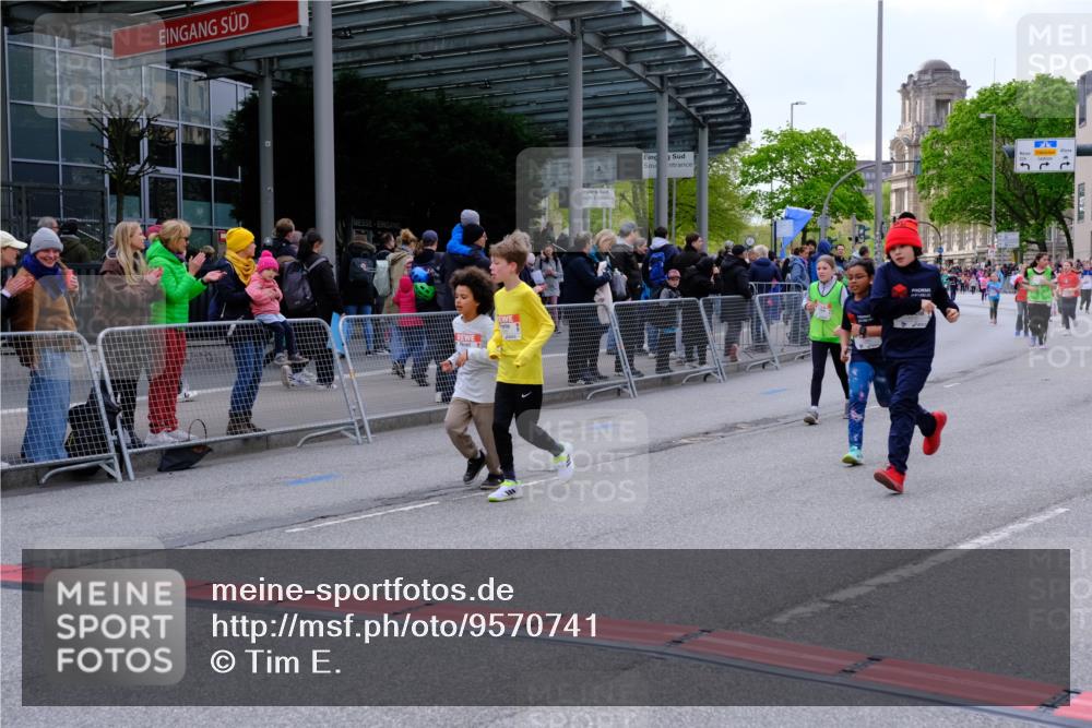 25.04.2026 - Das Zehntel Tim E. http://msf.ph/oto/9570741 25.04.2026 09:03:21 Ziel 1864, 1876, 1911, 1925, 2212, 2215, 2231, 3321, 3347, 3366, 3386, 3388, 3478, 3482, 3728 meine-sportfotos.de