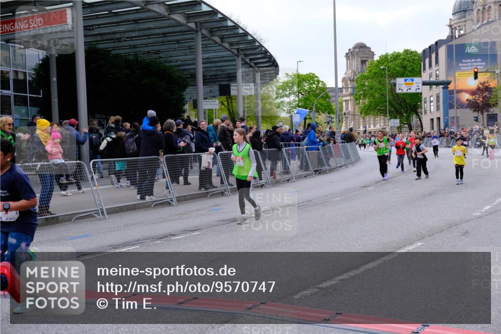 25.04.2026 - Das Zehntel Tim E. http://msf.ph/oto/9570747 25.04.2026 09:03:23 Ziel 1864, 1876, 2212, 2215, 2231, 2403, 3050, 3056, 3321, 3325, 3347, 3366, 3386, 3388, 3478, 3482, 3728 meine-sportfotos.de