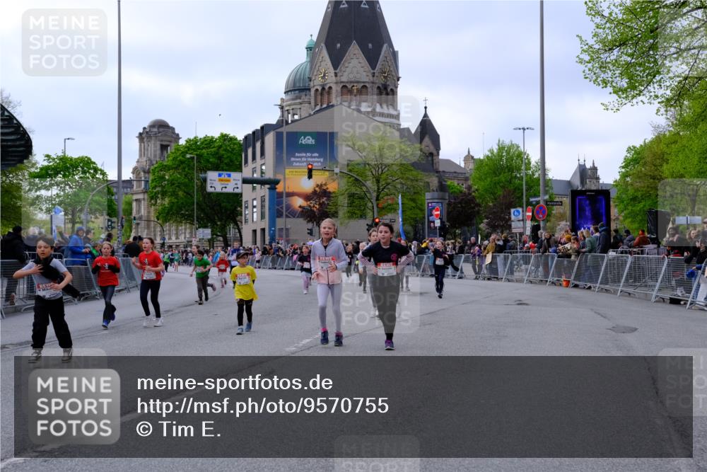 25.04.2026 - Das Zehntel Tim E. http://msf.ph/oto/9570755 25.04.2026 09:03:26 Ziel 1864, 1876, 2403, 2569, 2576, 2706, 3050, 3056, 3321, 3325, 3347, 3366, 3386, 3388, 3728, 3792 meine-sportfotos.de