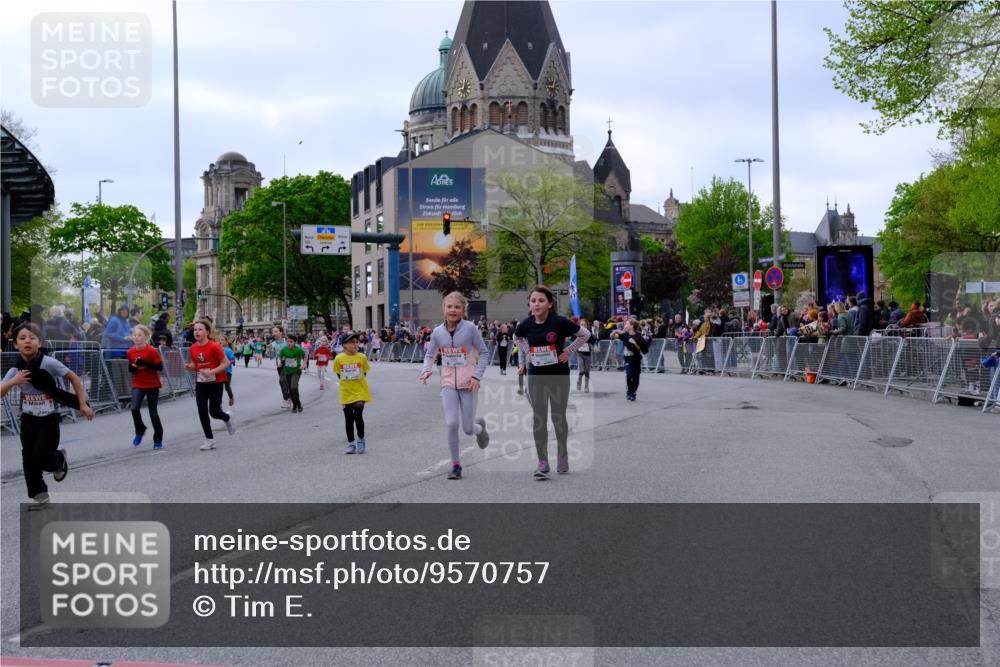 25.04.2026 - Das Zehntel Tim E. http://msf.ph/oto/9570757 25.04.2026 09:03:26 Ziel 1864, 1876, 2403, 2569, 2576, 2706, 3050, 3056, 3321, 3325, 3347, 3366, 3386, 3388, 3728, 3792 meine-sportfotos.de