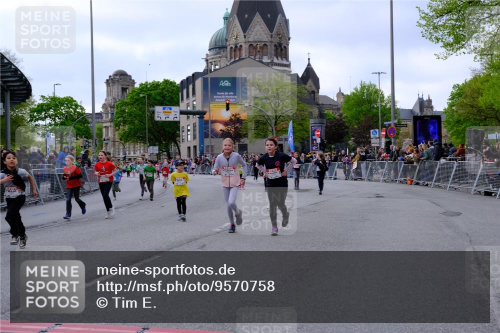 25.04.2026 - Das Zehntel Tim E. http://msf.ph/oto/9570758 25.04.2026 09:03:26 Ziel 1864, 1876, 2403, 2569, 2576, 2706, 3050, 3056, 3321, 3325, 3347, 3366, 3386, 3388, 3728, 3792 meine-sportfotos.de