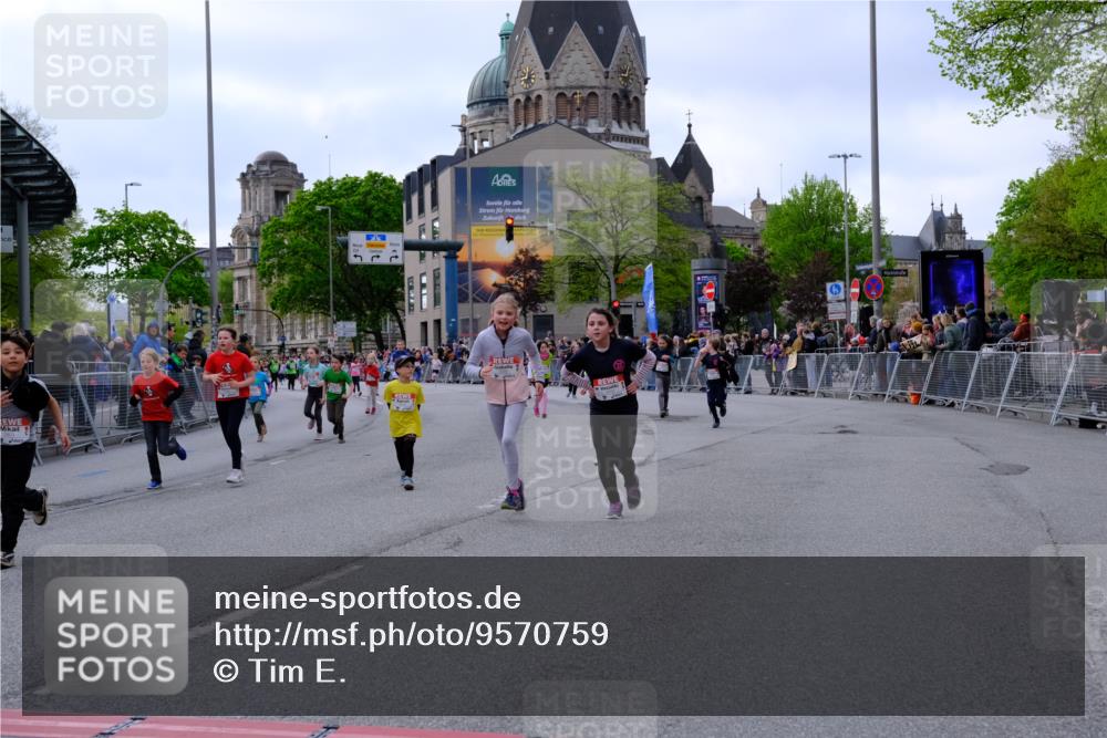 25.04.2026 - Das Zehntel Tim E. http://msf.ph/oto/9570759 25.04.2026 09:03:26 Ziel 1864, 1876, 2403, 2569, 2576, 2706, 3050, 3056, 3321, 3325, 3347, 3366, 3386, 3388, 3728, 3792 meine-sportfotos.de