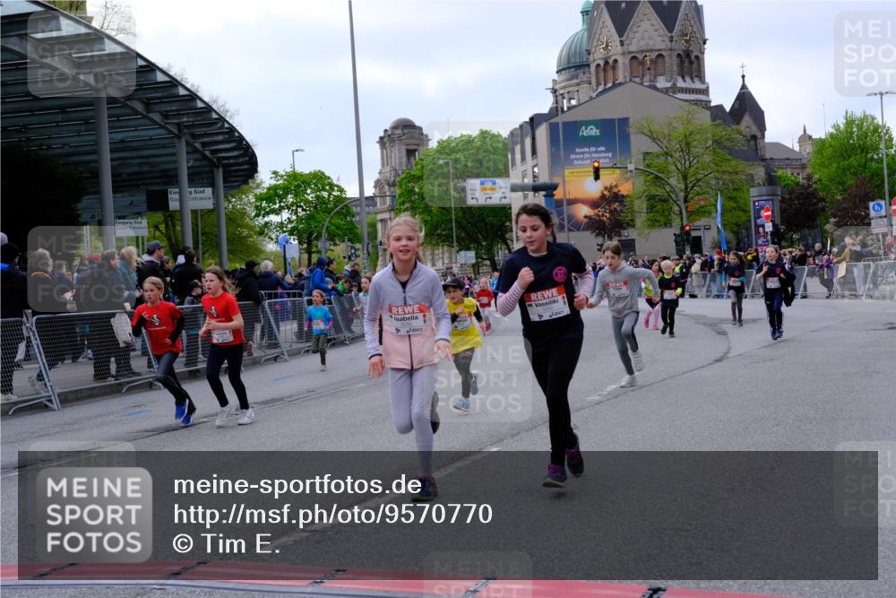 25.04.2026 - Das Zehntel Tim E. http://msf.ph/oto/9570770 25.04.2026 09:03:28 Ziel 1663, 1864, 1876, 2403, 2569, 2576, 2706, 3035, 3050, 3056, 3321, 3325, 3347, 3366, 3749, 3763, 3792 meine-sportfotos.de