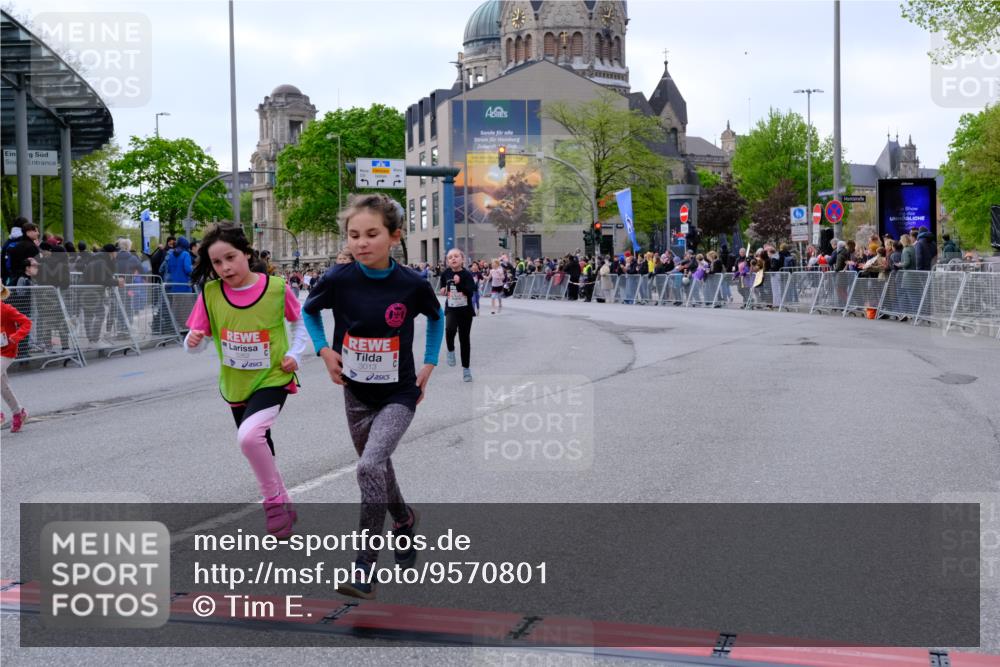 25.04.2026 - Das Zehntel Tim E. http://msf.ph/oto/9570801 25.04.2026 09:03:35 Ziel 1062, 1623, 1663, 1933, 2403, 2569, 2576, 2706, 3013, 3018, 3031, 3035, 3050, 3056, 3057, 3262, 3749, 3763, 3792 meine-sportfotos.de