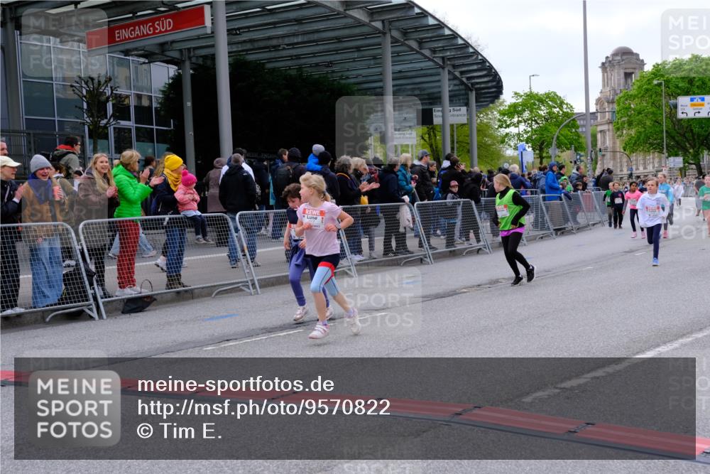 25.04.2026 - Das Zehntel Tim E. http://msf.ph/oto/9570822 25.04.2026 09:03:44 Ziel 1062, 1228, 1419, 1623, 2397, 2923, 2996 meine-sportfotos.de