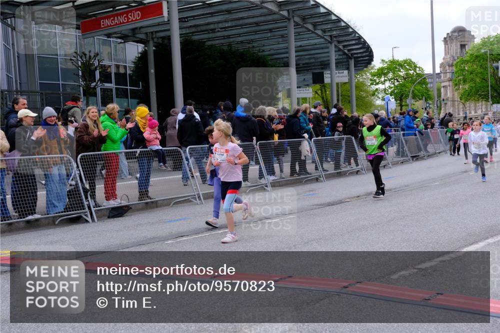 25.04.2026 - Das Zehntel Tim E. http://msf.ph/oto/9570823 25.04.2026 09:03:44 Ziel 1062, 1228, 1419, 1623, 2397, 2923, 2996 meine-sportfotos.de