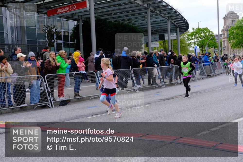 25.04.2026 - Das Zehntel Tim E. http://msf.ph/oto/9570824 25.04.2026 09:03:44 Ziel 1062, 1228, 1419, 1623, 2397, 2923, 2996 meine-sportfotos.de