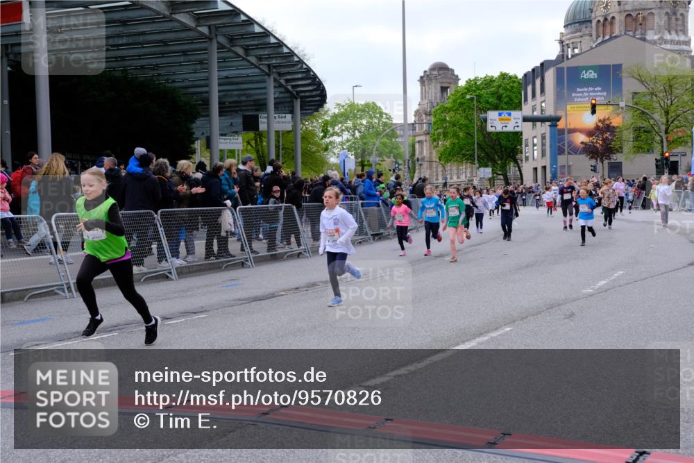 25.04.2026 - Das Zehntel Tim E. http://msf.ph/oto/9570826 25.04.2026 09:03:46 Ziel 1063, 1068, 1228, 1419, 1439, 1623, 2397, 2923, 2996, 3727 meine-sportfotos.de