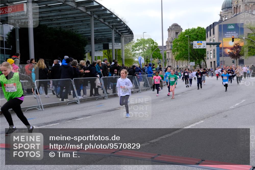25.04.2026 - Das Zehntel Tim E. http://msf.ph/oto/9570829 25.04.2026 09:03:46 Ziel 1063, 1068, 1228, 1419, 1439, 1623, 2397, 2923, 2996, 3727 meine-sportfotos.de