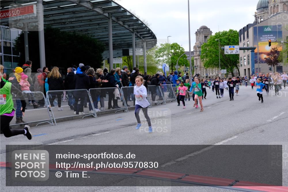 25.04.2026 - Das Zehntel Tim E. http://msf.ph/oto/9570830 25.04.2026 09:03:46 Ziel 1063, 1068, 1228, 1419, 1439, 1623, 2397, 2923, 2996, 3727 meine-sportfotos.de