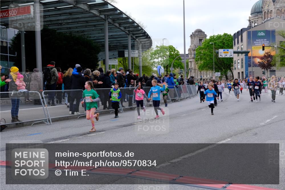 25.04.2026 - Das Zehntel Tim E. http://msf.ph/oto/9570834 25.04.2026 09:03:48 Ziel 1063, 1068, 1228, 1419, 1439, 1661, 2397, 2923, 2996, 2997, 3727 meine-sportfotos.de