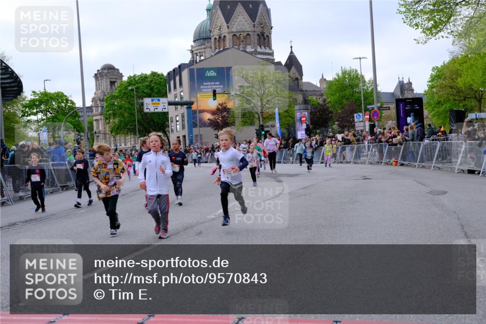 25.04.2026 - Das Zehntel Tim E. http://msf.ph/oto/9570843 25.04.2026 09:03:54 Ziel 1063, 1068, 1228, 1439, 1661, 2018, 2397, 2997, 3007, 3024, 3459, 3504, 3727, 3740, 3880 meine-sportfotos.de