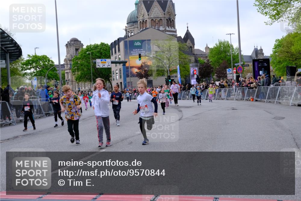 25.04.2026 - Das Zehntel Tim E. http://msf.ph/oto/9570844 25.04.2026 09:03:54 Ziel 1063, 1068, 1228, 1439, 1661, 2018, 2397, 2997, 3007, 3024, 3459, 3504, 3727, 3740, 3880 meine-sportfotos.de