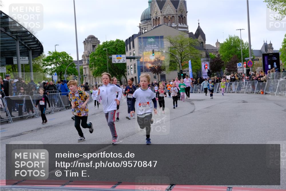 25.04.2026 - Das Zehntel Tim E. http://msf.ph/oto/9570847 25.04.2026 09:03:54 Ziel 1063, 1068, 1228, 1439, 1661, 2018, 2397, 2997, 3007, 3024, 3459, 3504, 3727, 3740, 3880 meine-sportfotos.de