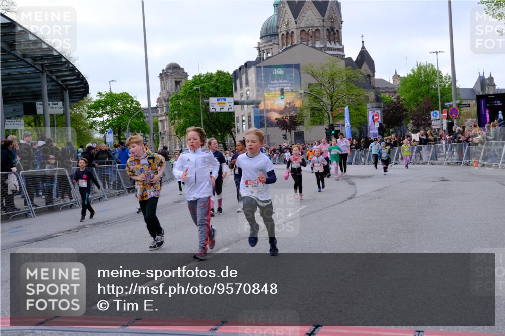 25.04.2026 - Das Zehntel Tim E. http://msf.ph/oto/9570848 25.04.2026 09:03:54 Ziel 1063, 1068, 1228, 1439, 1661, 2018, 2397, 2997, 3007, 3024, 3459, 3504, 3727, 3740, 3880 meine-sportfotos.de