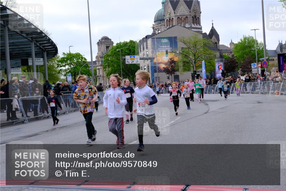 25.04.2026 - Das Zehntel Tim E. http://msf.ph/oto/9570849 25.04.2026 09:03:54 Ziel 1063, 1068, 1228, 1439, 1661, 2018, 2397, 2997, 3007, 3024, 3459, 3504, 3727, 3740, 3880 meine-sportfotos.de