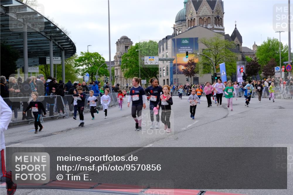 25.04.2026 - Das Zehntel Tim E. http://msf.ph/oto/9570856 25.04.2026 09:03:56 Ziel 1063, 1068, 1439, 1661, 1835, 1860, 2018, 2397, 2440, 2578, 2997, 3007, 3024, 3442, 3446, 3451, 3459, 3504, 3727, 3740, 3867, 3880 meine-sportfotos.de