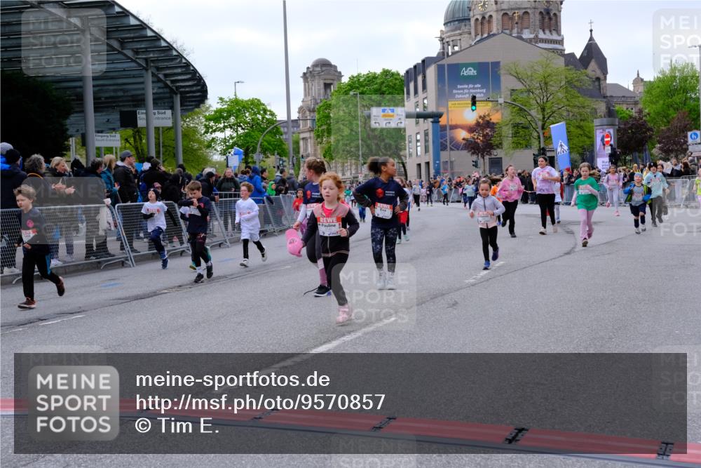 25.04.2026 - Das Zehntel Tim E. http://msf.ph/oto/9570857 25.04.2026 09:03:57 Ziel 1063, 1068, 1439, 1661, 1835, 1860, 2018, 2440, 2578, 2588, 2997, 3007, 3014, 3024, 3442, 3446, 3451, 3459, 3504, 3727, 3740, 3865, 3867, 3880 meine-sportfotos.de