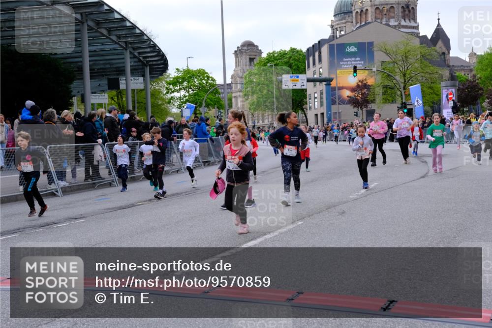 25.04.2026 - Das Zehntel Tim E. http://msf.ph/oto/9570859 25.04.2026 09:03:57 Ziel 1063, 1068, 1439, 1661, 1835, 1860, 2018, 2440, 2578, 2588, 2997, 3007, 3014, 3024, 3442, 3446, 3451, 3459, 3504, 3727, 3740, 3865, 3867, 3880 meine-sportfotos.de