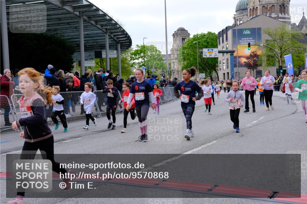 25.04.2026 - Das Zehntel Tim E. http://msf.ph/oto/9570868 25.04.2026 09:03:58 Ziel 1063, 1068, 1661, 1835, 1860, 2018, 2440, 2578, 2588, 2893, 2997, 3007, 3014, 3024, 3162, 3442, 3446, 3451, 3459, 3504, 3740, 3865, 3867, 3880 meine-sportfotos.de