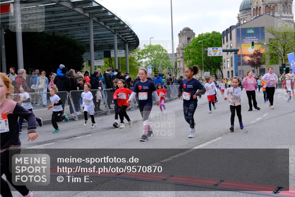25.04.2026 - Das Zehntel Tim E. http://msf.ph/oto/9570870 25.04.2026 09:03:58 Ziel 1063, 1068, 1661, 1835, 1860, 2018, 2440, 2578, 2588, 2893, 2997, 3007, 3014, 3024, 3162, 3442, 3446, 3451, 3459, 3504, 3740, 3865, 3867, 3880 meine-sportfotos.de
