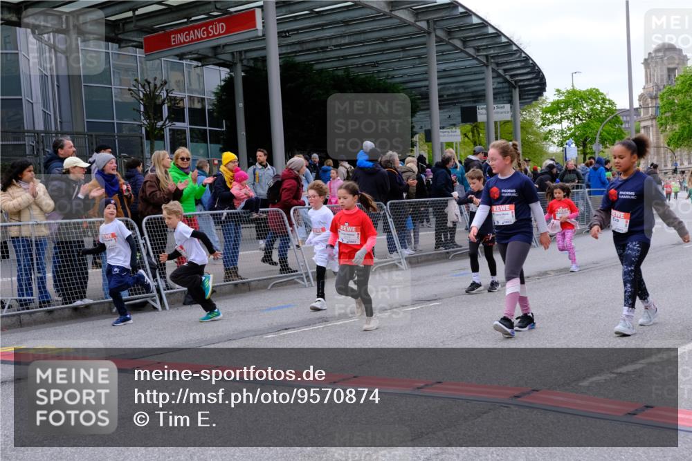 25.04.2026 - Das Zehntel Tim E. http://msf.ph/oto/9570874 25.04.2026 09:03:59 Ziel 1661, 1785, 1835, 1860, 2018, 2440, 2487, 2578, 2588, 2893, 2934, 2997, 3007, 3014, 3024, 3162, 3442, 3446, 3451, 3459, 3504, 3740, 3865, 3867, 3880 meine-sportfotos.de