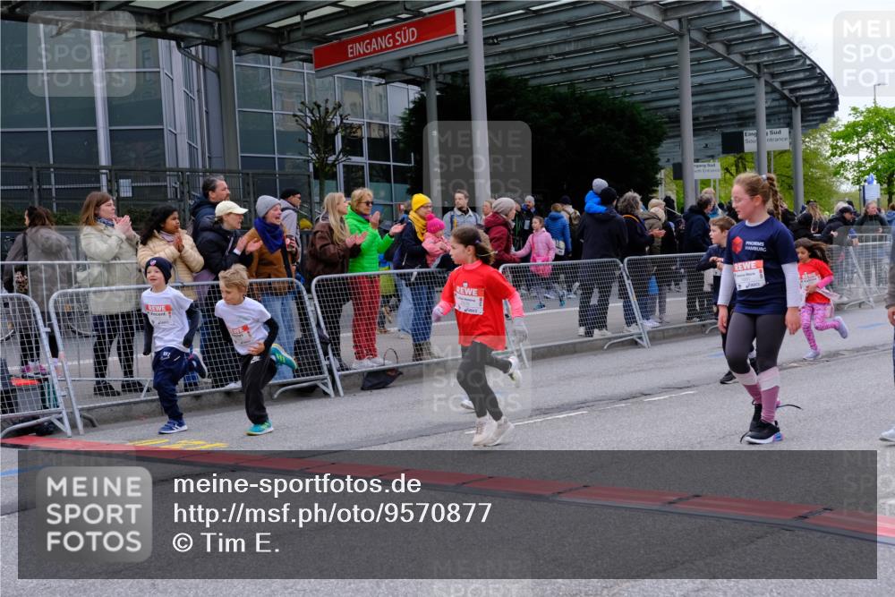 25.04.2026 - Das Zehntel Tim E. http://msf.ph/oto/9570877 25.04.2026 09:03:59 Ziel 1661, 1785, 1835, 1860, 2018, 2440, 2487, 2578, 2588, 2893, 2934, 2997, 3007, 3014, 3024, 3162, 3442, 3446, 3451, 3459, 3504, 3740, 3865, 3867, 3880 meine-sportfotos.de