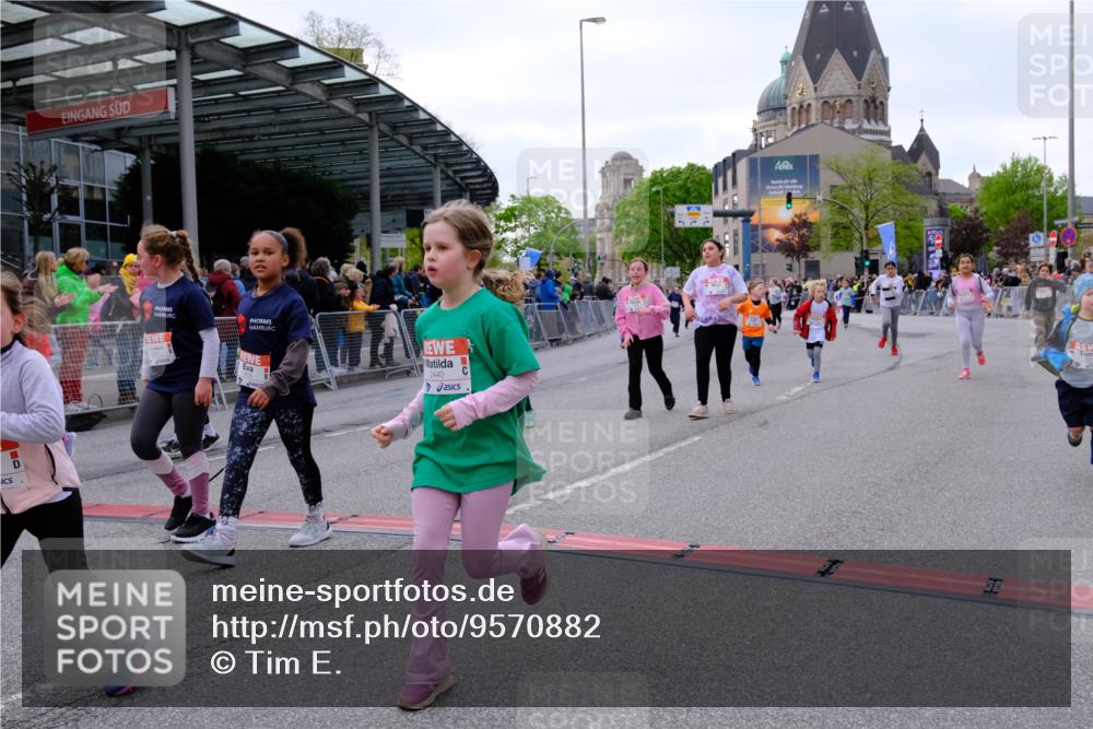 25.04.2026 - Das Zehntel Tim E. http://msf.ph/oto/9570882 25.04.2026 09:04:01 Ziel 1785, 1793, 1835, 1860, 2018, 2440, 2487, 2578, 2588, 2893, 2934, 3007, 3014, 3024, 3162, 3442, 3446, 3451, 3459, 3504, 3740, 3860, 3865, 3867, 3880, 3881 meine-sportfotos.de