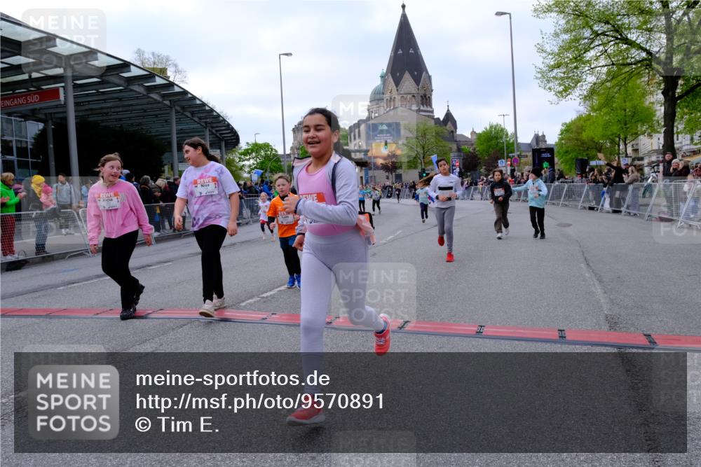 25.04.2026 - Das Zehntel Tim E. http://msf.ph/oto/9570891 25.04.2026 09:04:05 Ziel 1497, 1785, 1793, 1835, 1860, 2346, 2358, 2440, 2487, 2578, 2588, 2839, 2842, 2893, 2934, 3007, 3014, 3162, 3364, 3389, 3442, 3446, 3451, 3740, 3809, 3810, 3860, 3865, 3867, 3881, 3885 meine-sportfotos.de