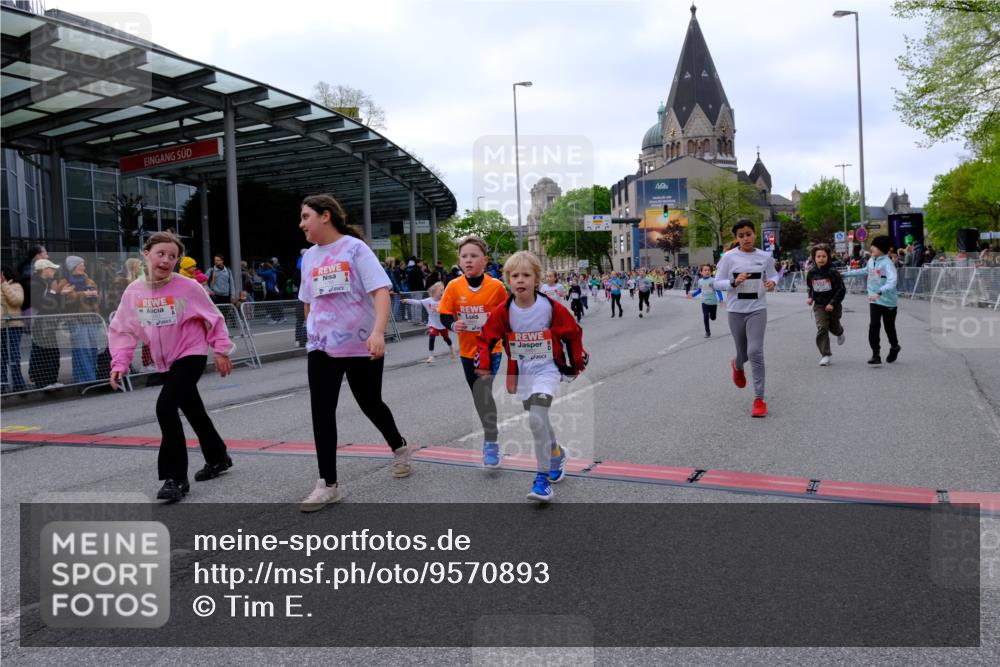 25.04.2026 - Das Zehntel Tim E. http://msf.ph/oto/9570893 25.04.2026 09:04:05 Ziel 1497, 1785, 1793, 1835, 1860, 2346, 2358, 2440, 2487, 2578, 2588, 2839, 2842, 2893, 2934, 3007, 3014, 3162, 3364, 3389, 3442, 3446, 3451, 3740, 3809, 3810, 3860, 3865, 3867, 3881, 3885 meine-sportfotos.de