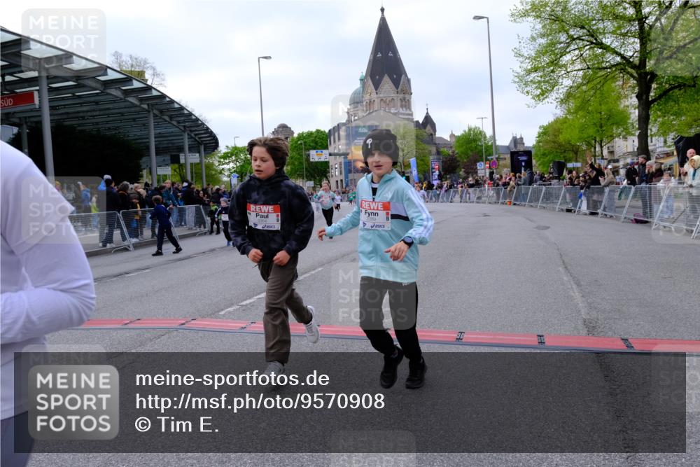 25.04.2026 - Das Zehntel Tim E. http://msf.ph/oto/9570908 25.04.2026 09:04:07 Ziel 1392, 1497, 1785, 1793, 1835, 1860, 2194, 2346, 2358, 2440, 2487, 2578, 2588, 2839, 2842, 2893, 2934, 3014, 3162, 3364, 3389, 3442, 3446, 3451, 3809, 3810, 3860, 3865, 3867, 3881, 3885 meine-sportfotos.de