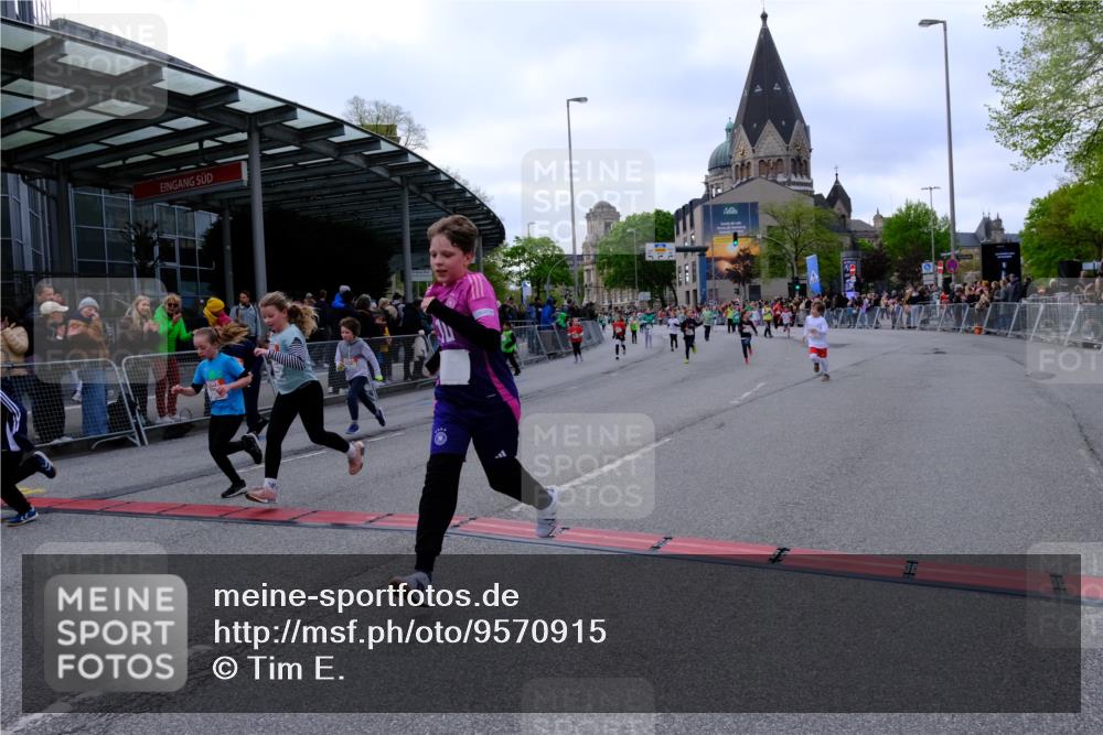 25.04.2026 - Das Zehntel Tim E. http://msf.ph/oto/9570915 25.04.2026 09:04:10 Ziel 1226, 1392, 1497, 1785, 1793, 1809, 2194, 2346, 2358, 2487, 2839, 2842, 2893, 2934, 3162, 3364, 3389, 3733, 3809, 3810, 3860, 3881, 3885 meine-sportfotos.de